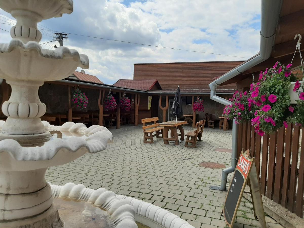 Restaurant And Pension Stenly Spissky Stvrtok Exterior foto